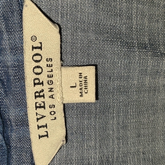 Women's Liverpool of Los Angeles Denim Button Down Top - Picture 2 of 7
